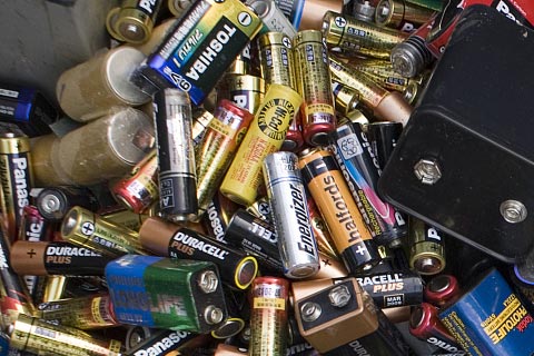 常宁洋泉高价三元锂电池回收|旧手机电池回收价格